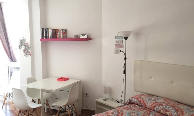 Fuengirola Apartment | NEW MODERN STUDIO. SAT TV. INTERNET.POOL, A. A, 100 B