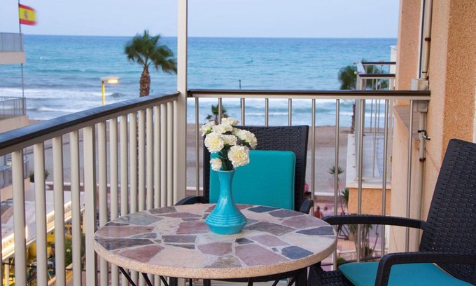 Coveta Fuma Apartment | seafront San Pere apartment