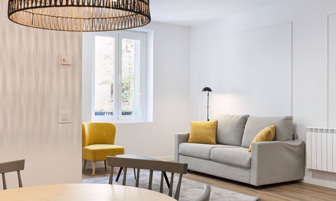 Palos de la Frontera Apartment | Smartr Atocha Reina Sofia