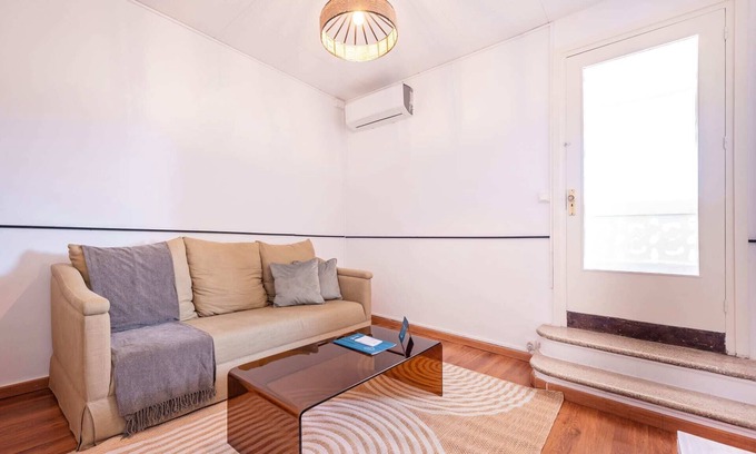 La Nova Esquerra de l'Eixample Apartment | Sweett | Rocafort 504