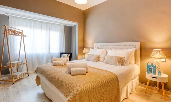 La Nova Esquerra de l'Eixample Apartment | Sweett | Rocafort 601