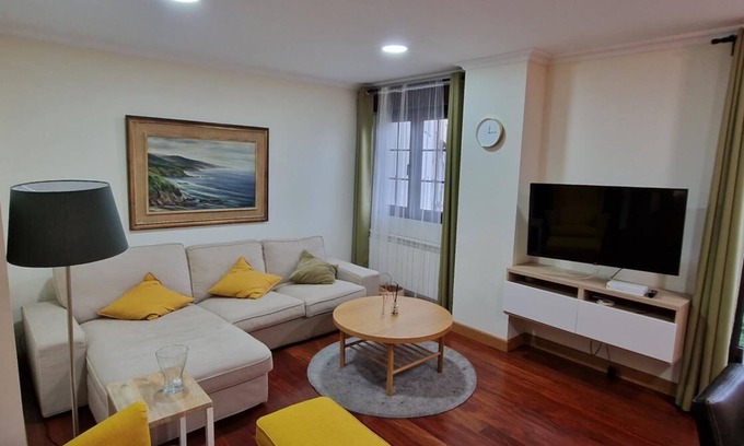 Aviles Hostel | The Corner of Carbayedo Avilés
