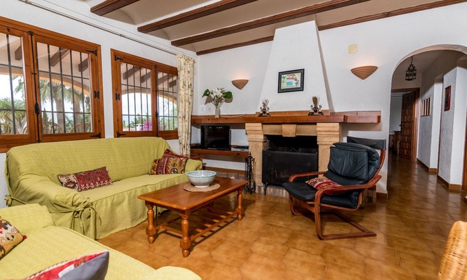Ermita Villa | This 3-bedroom villa for up to 6 guests is located in Javea and has a private swimming pool, air-con