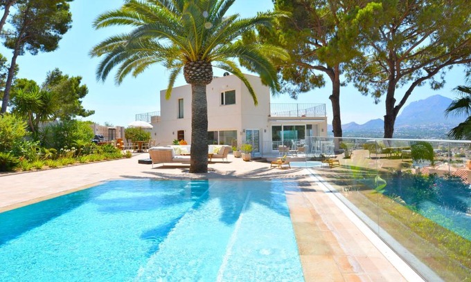 El Albir Villa | Villa Alegria by NRAS