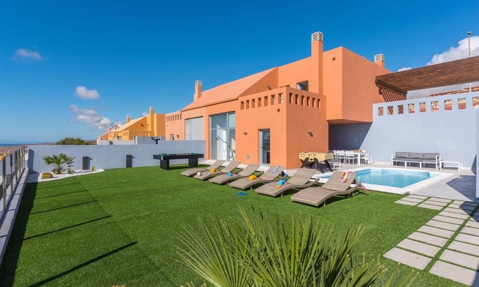 Caleta de Fuste Villa | VILLAS ELENA y MARIO Ocean View, Heated Pool, Fast Fiber