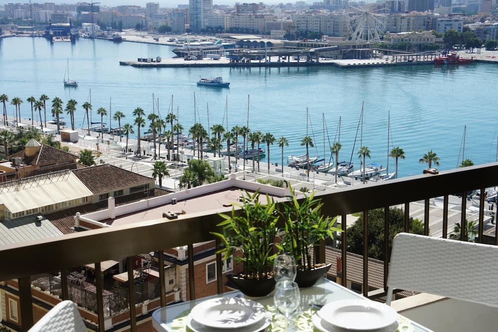 La Malagueta Apartment | Apartment Málaga, 4 bedrooms, 7 persons