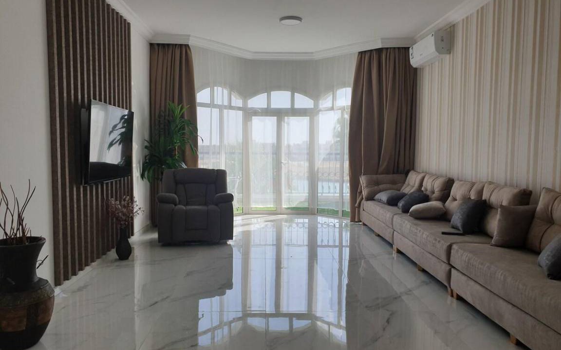 Photo of Livingroom in Durrat Al-Arous