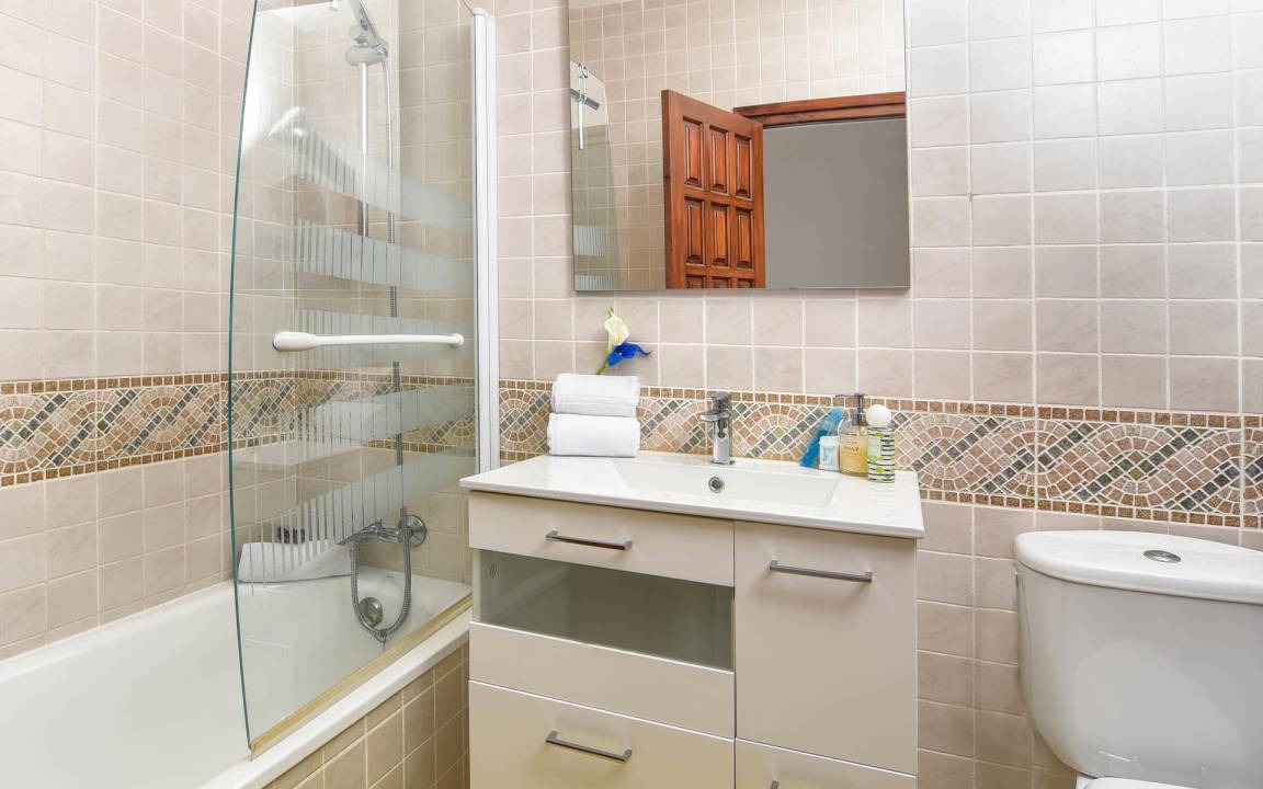 Photo of Bathroom in Ermita