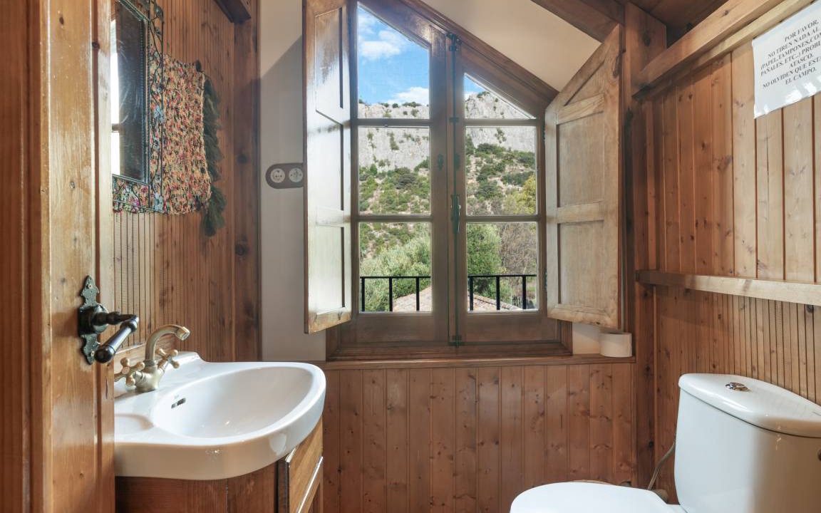 Photo of Bathroom in Benaojan