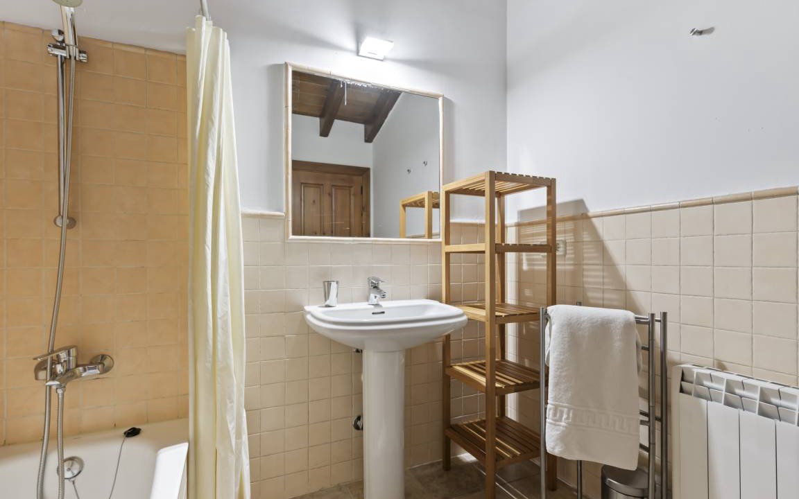 Photo of Bathroom in Pruneda