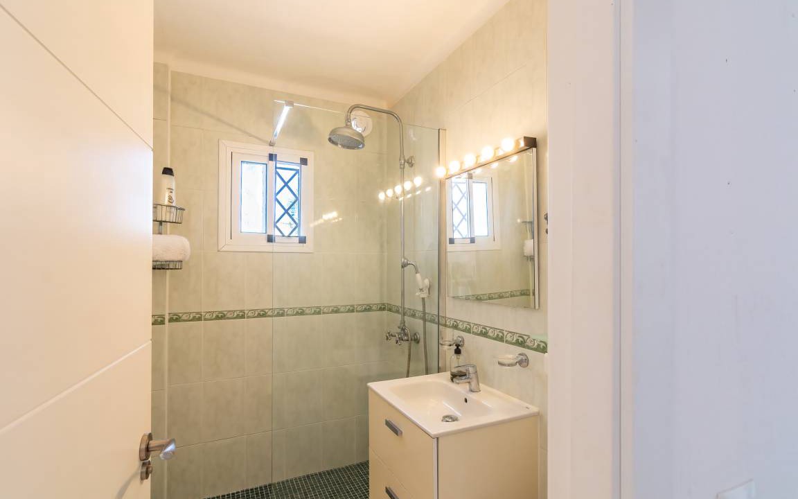 Photo of Bathroom in Oasis del Capistrano