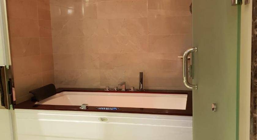 Photo of Bathroom in Hafr Al Batin