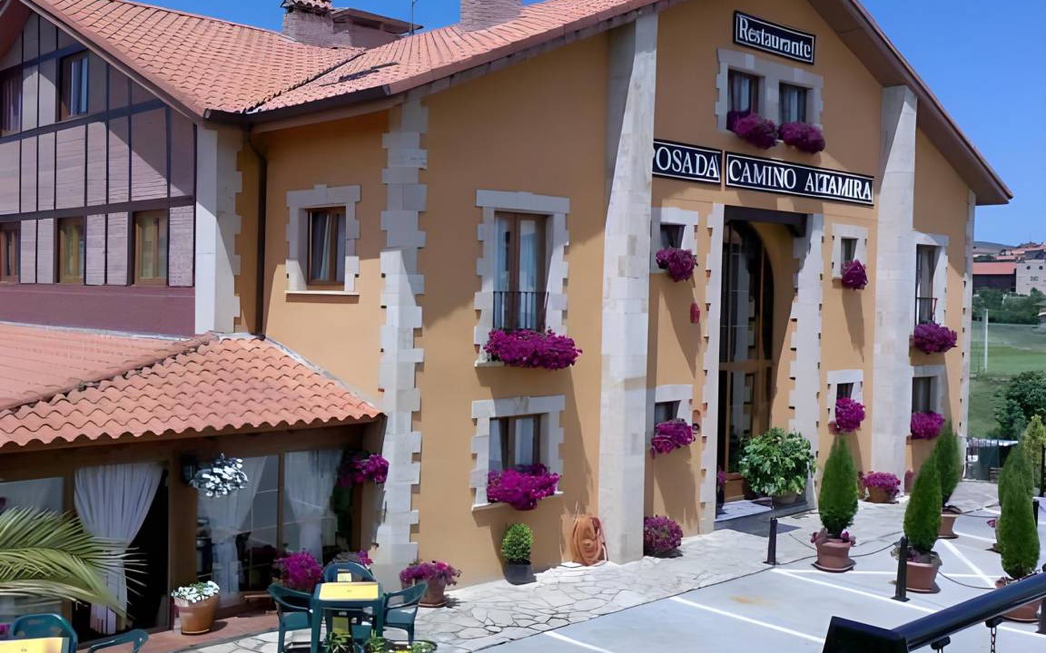 Photo of Others in Herran