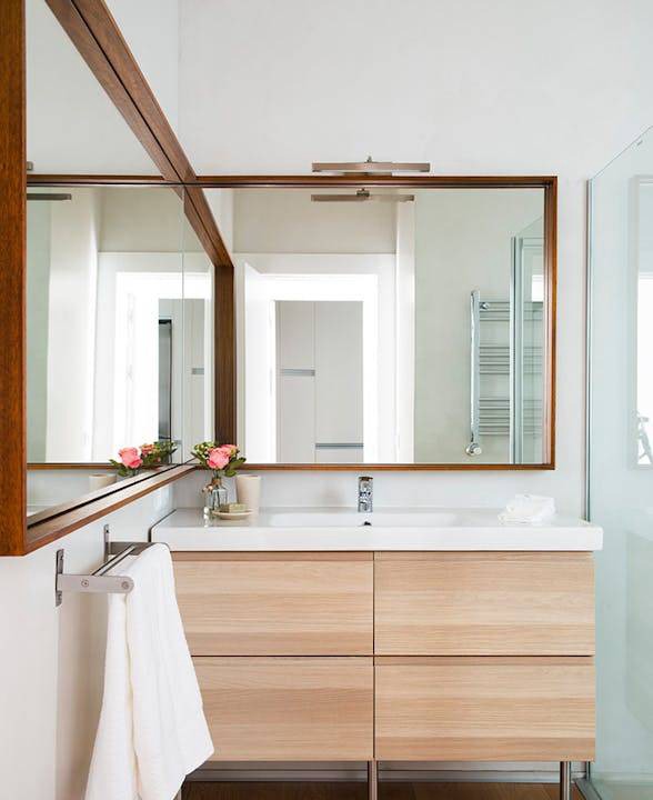 Photo of Bathroom in Trafalgar