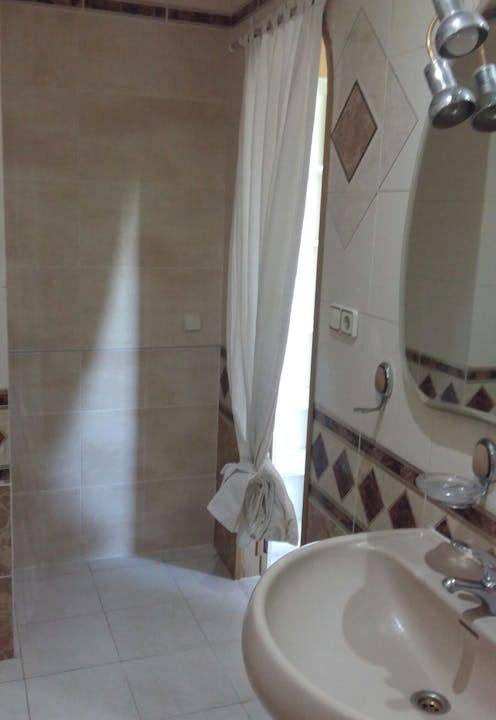 Photo of Bathroom in Villaviciosa de Odon