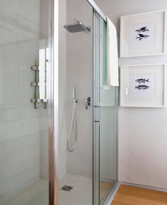 Photo of Bathroom in Trafalgar
