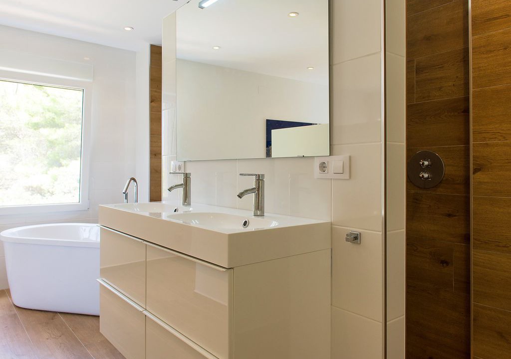 Photo of Bathroom in Ermita