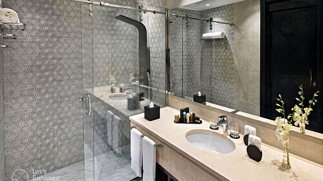 Photo of Bathroom in King Abdul Aziz Road