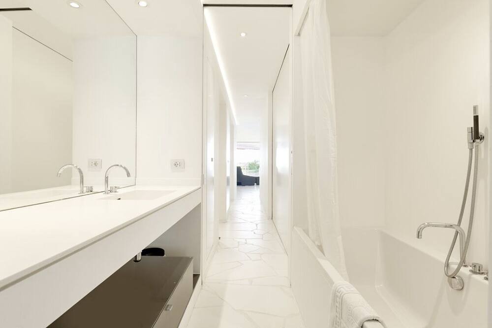 Photo of Bathroom in Talamanca