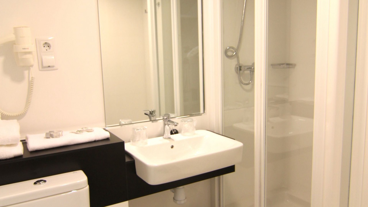 Photo of Bathroom in La Nova Esquerra de l'Eixample