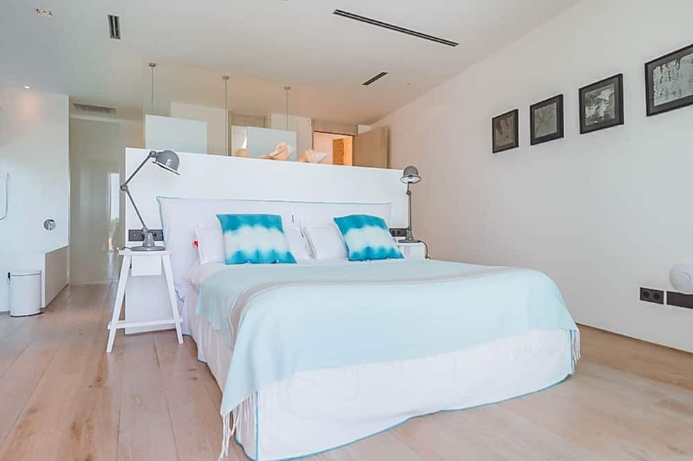 Photo of Bedroom in Cala Comte