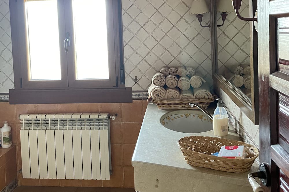 Photo of Bathroom in Puebla de Sanabria