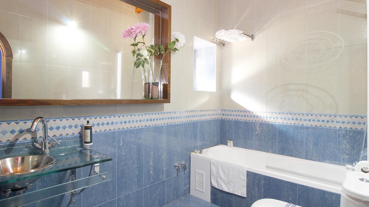 Photo of Bathroom in Salinas