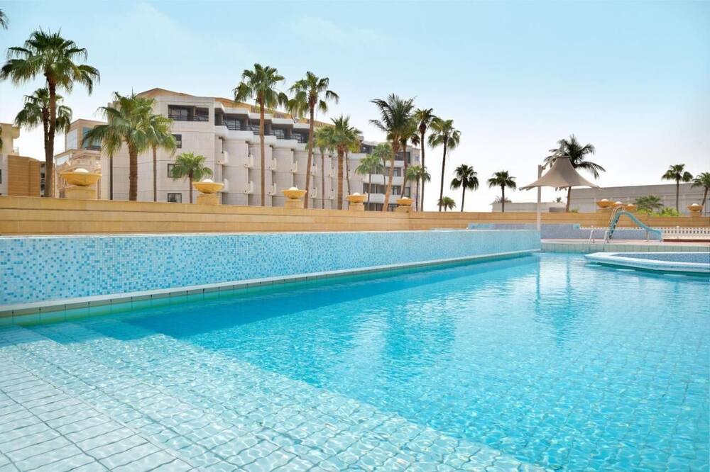 Photo of Outdoor in Al-Hamra'a