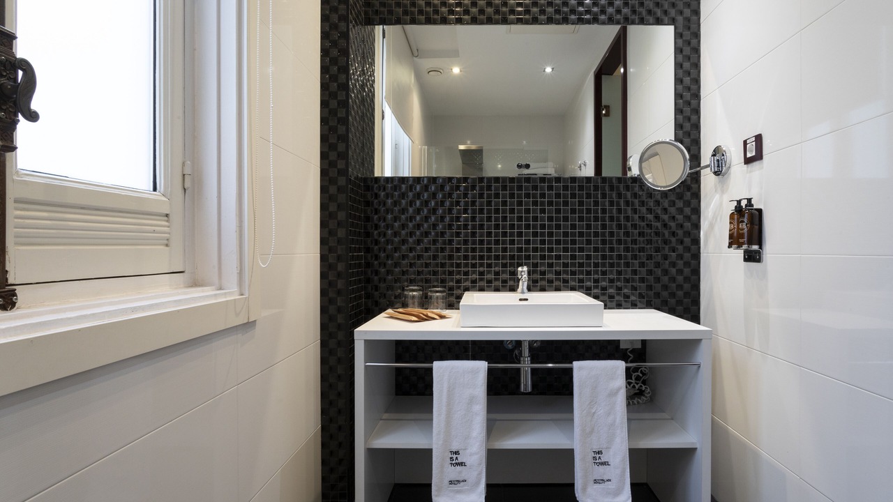 Photo of Bathroom in Jeronimos