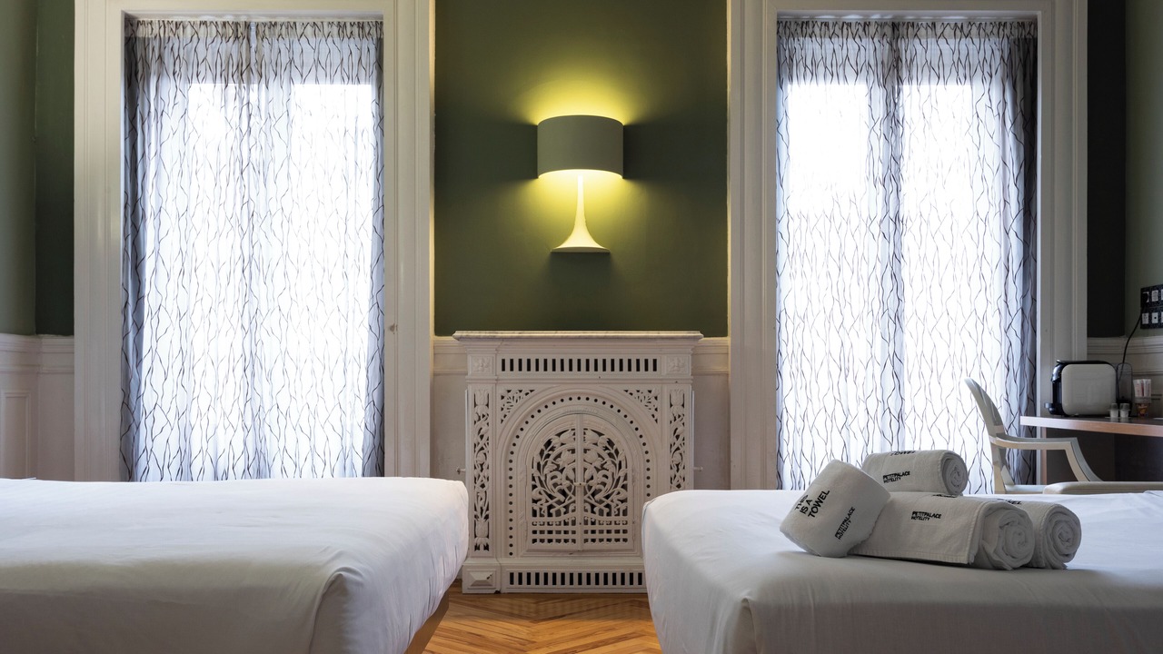 Photo of Bedroom in Jeronimos