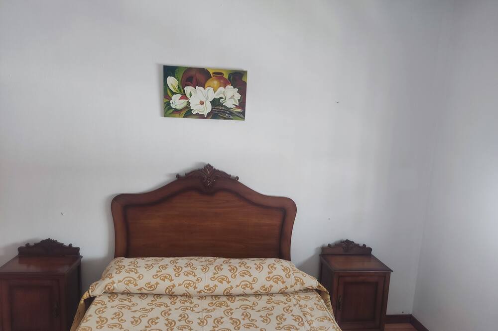 Photo of Bedroom in Marin