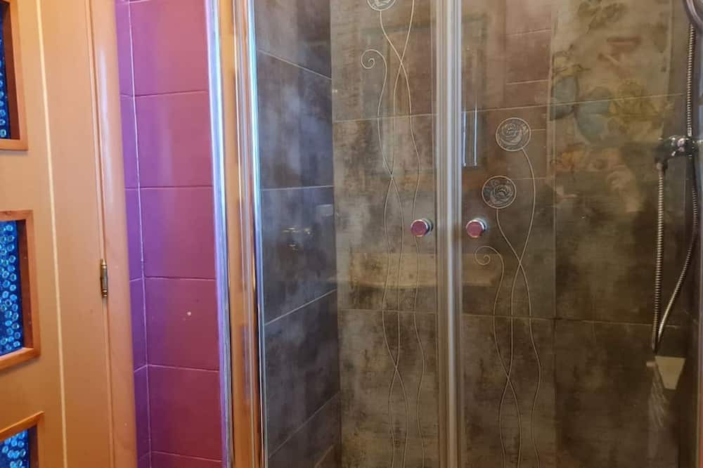 Photo of Bathroom in Villares de la Reina