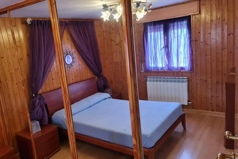 Photo of Bedroom in Villares de la Reina