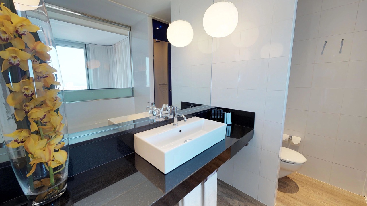 Photo of Bathroom in Poblenou