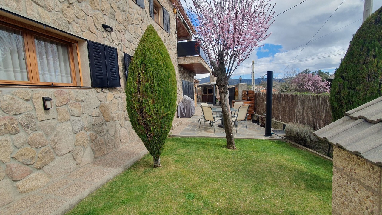 Photo of Outdoor in Santa Maria de la Alameda