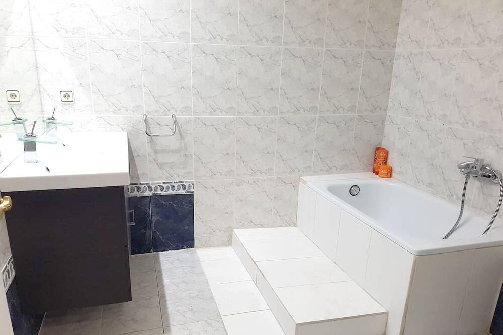 Photo of Bathroom in El Cabanyal
