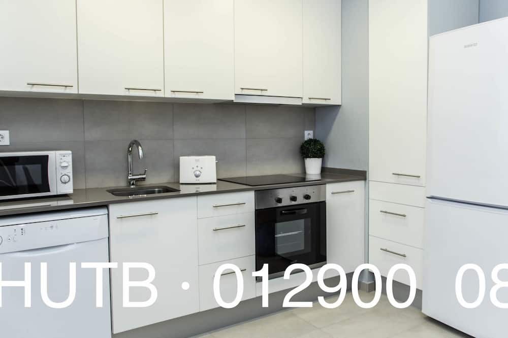 Photo of Kitchen in La Maternitat i Sant Ramon