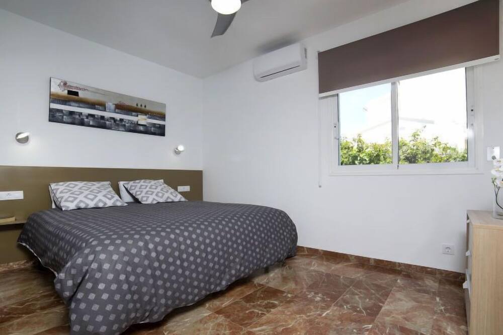 Photo of Bedroom in Urbanitzacio la Fustera