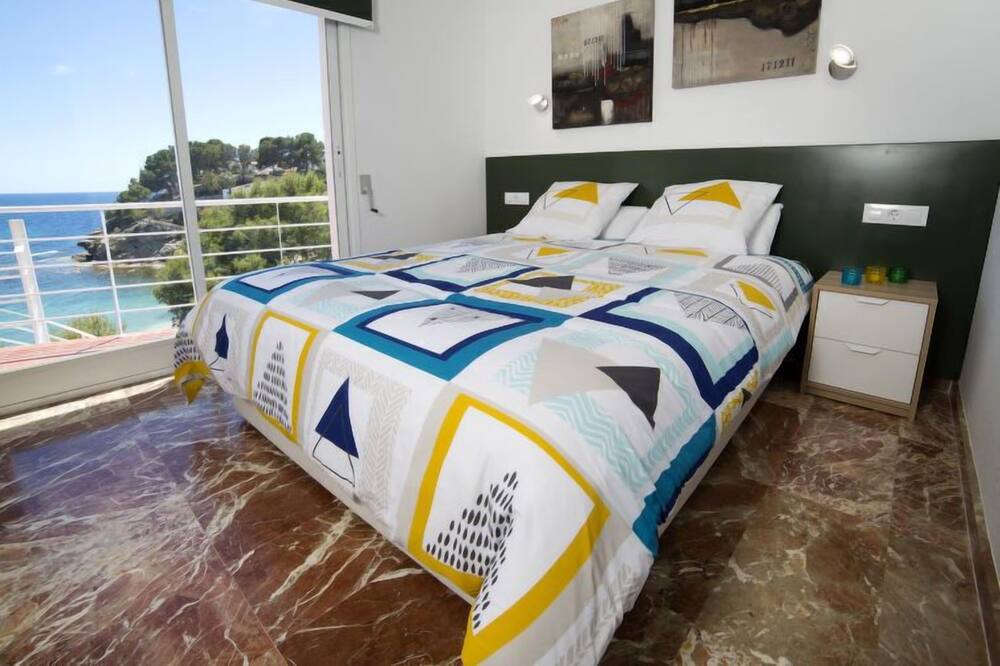 Photo of Bedroom in Urbanitzacio la Fustera