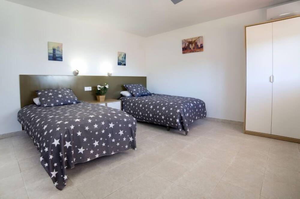 Photo of Bedroom in Urbanitzacio la Fustera