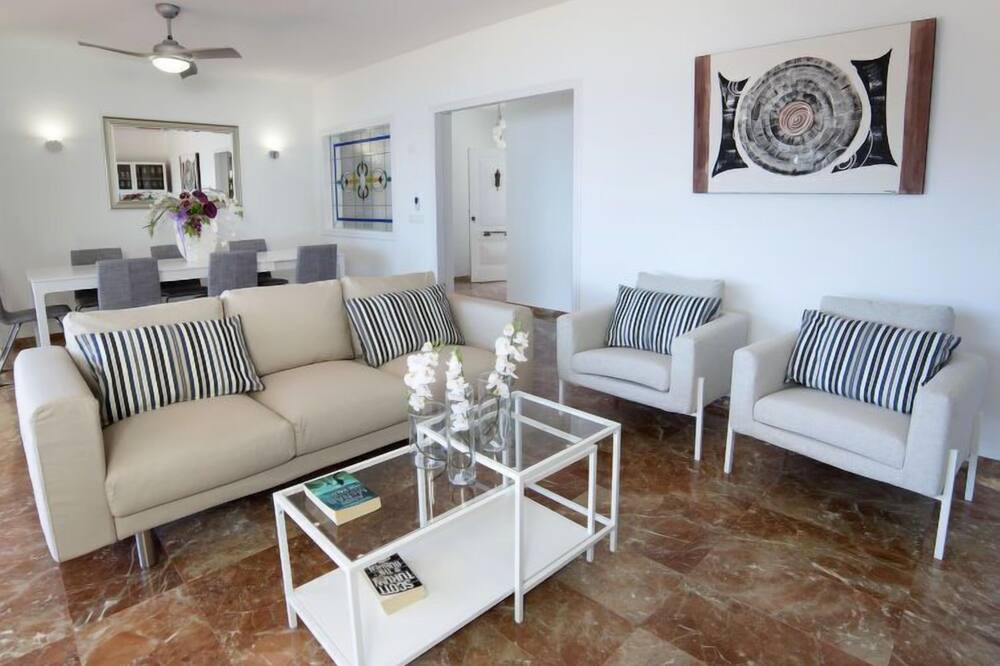 Photo of Livingroom in Urbanitzacio la Fustera