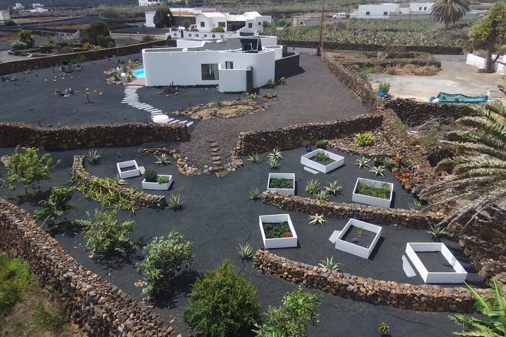 Photo of Outdoor in Haria