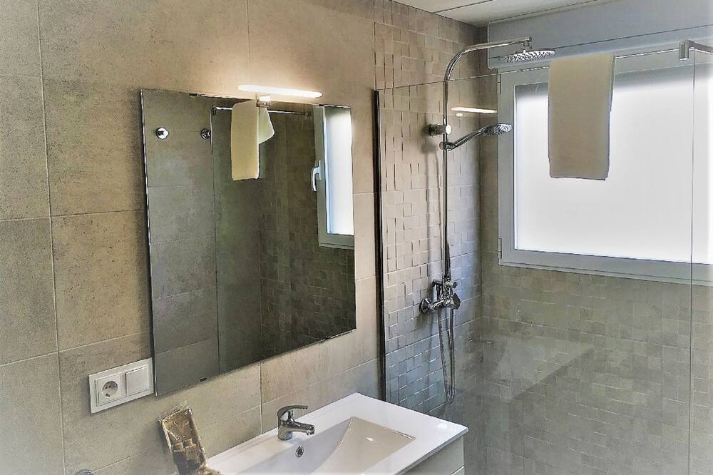 Photo of Bathroom in Molinell