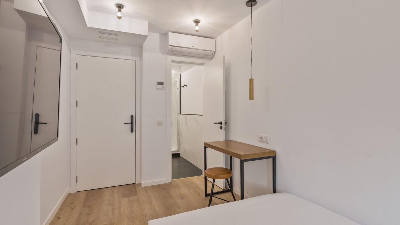 Photo of Bedroom in Golden Triangle of Art