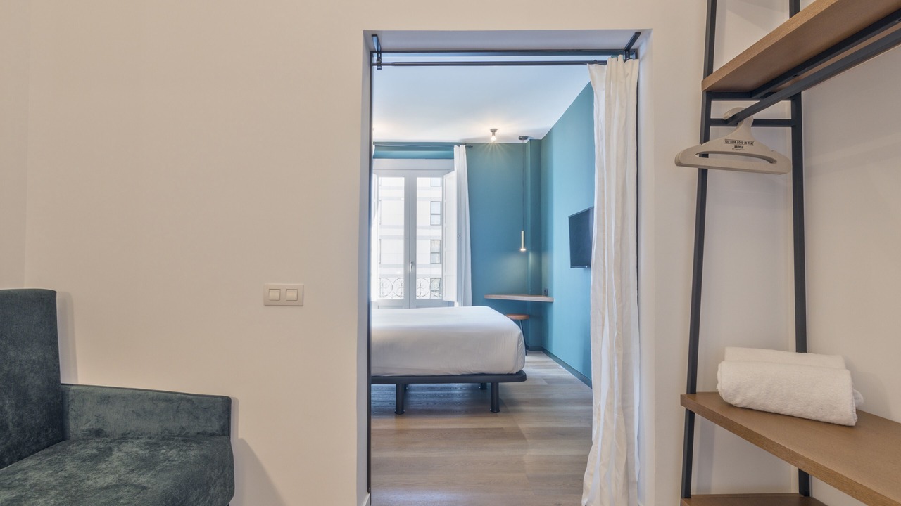 Photo of Bedroom in Golden Triangle of Art