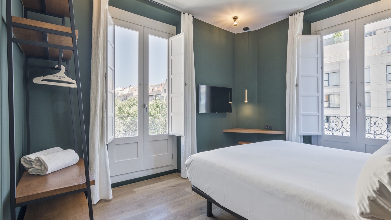 Photo of Bedroom in Golden Triangle of Art
