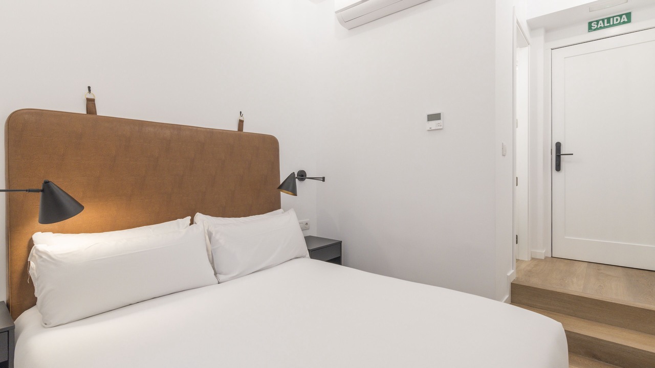 Photo of Bedroom in Golden Triangle of Art