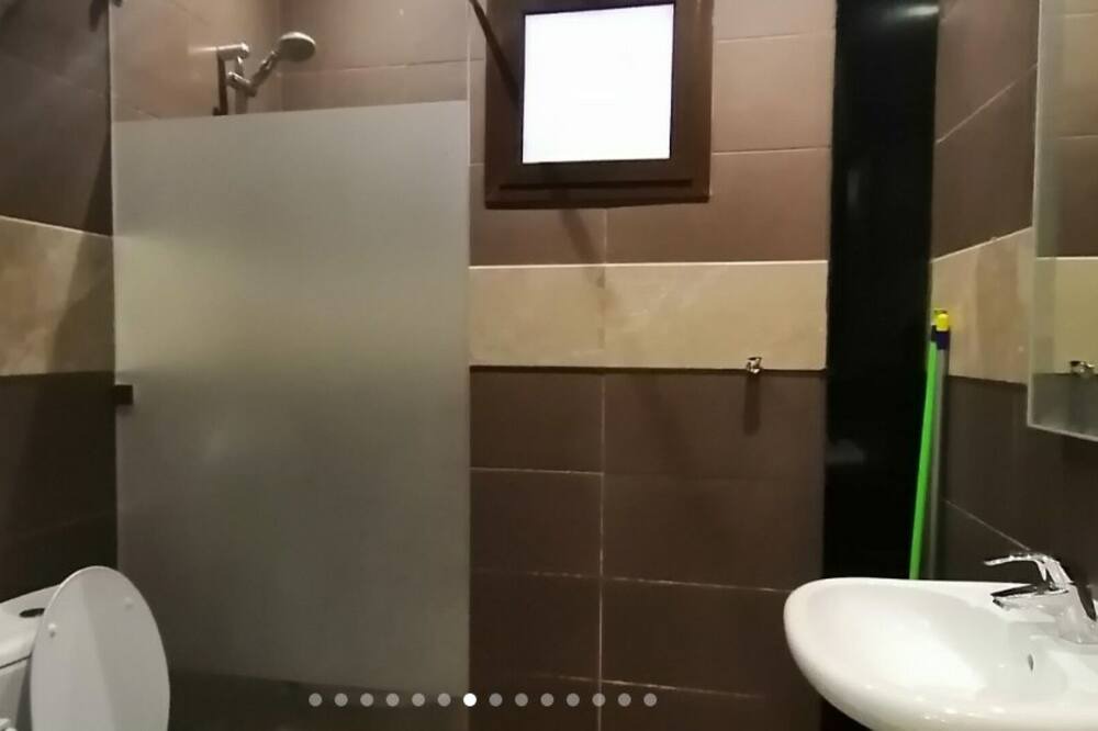 Photo of Bathroom in Al-Hamra'a