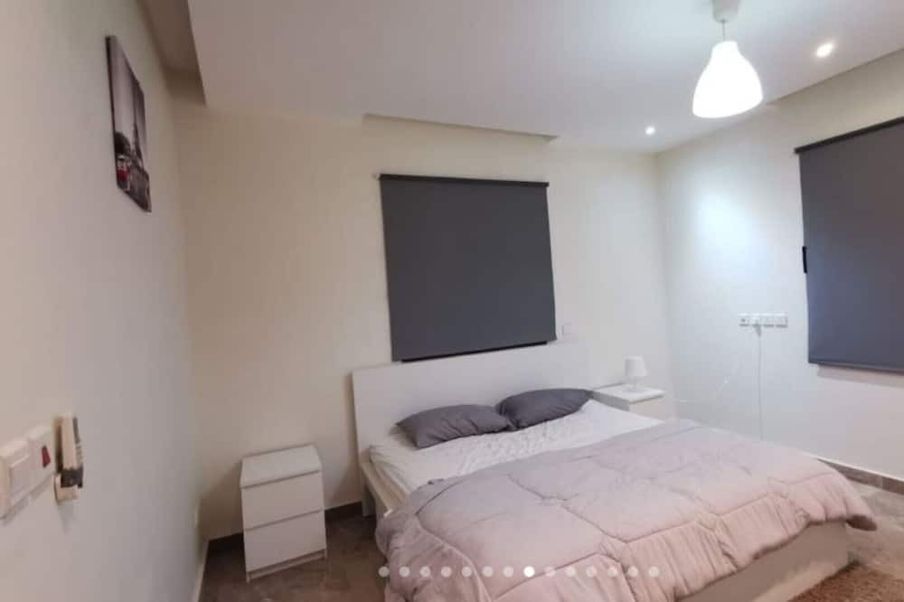 Photo of Bedroom in Al-Hamra'a