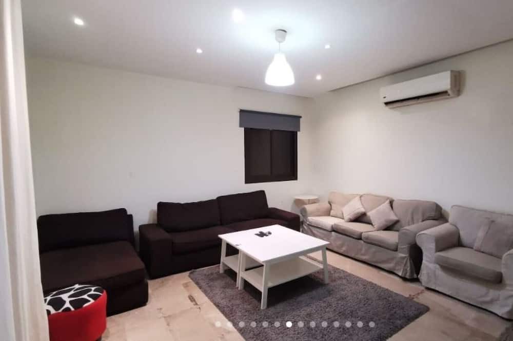 Photo of Livingroom in Al-Hamra'a